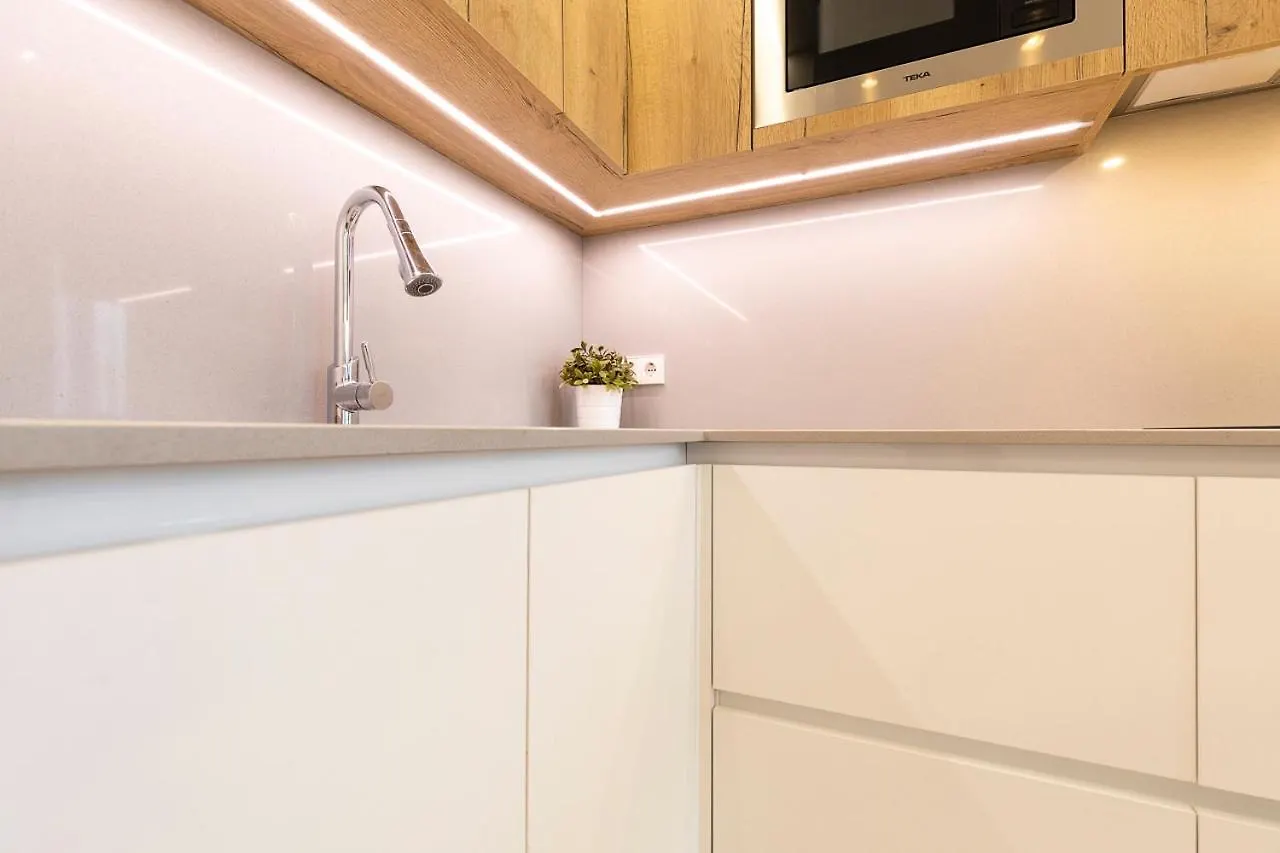 Sylvia 1M - Precioso Apartamento En Primera Linea De Mar - Centrico - Playa - Wifi 엠푸리아브라바 0*,