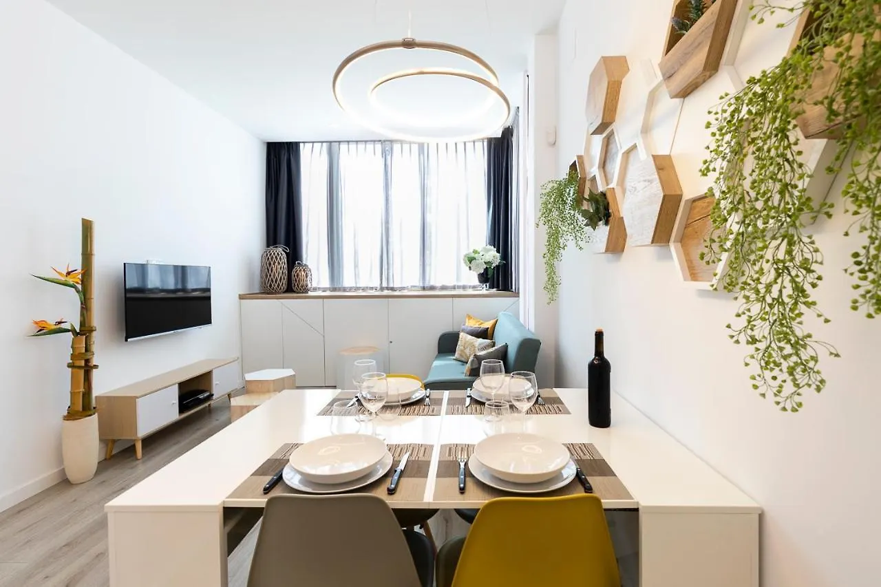 Sylvia 1M - Precioso Apartamento En Primera Linea De Mar - Centrico - Playa - Wifi Empuriabrava 0*,  Spain
