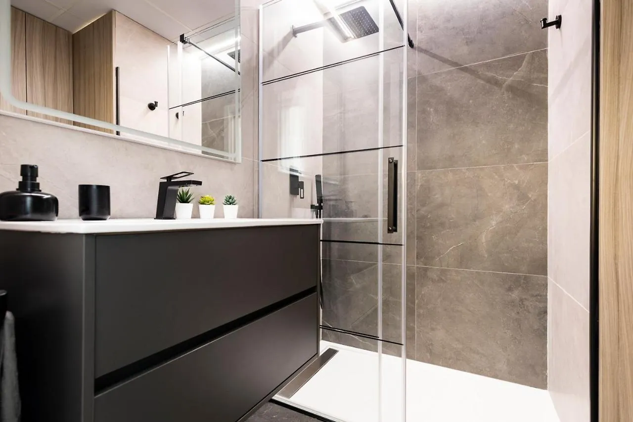 Sylvia 1M - Precioso Apartamento En Primera Linea De Mar - Centrico - Playa - Wifi 엠푸리아브라바 아파트